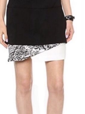 Helmut Lang mini skirt with pockets SK0233